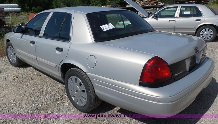 image for item L6163 2011 Ford Crown Victoria Police Interceptor