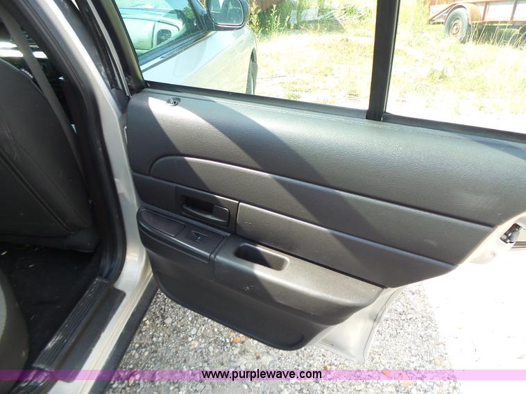 image for item L6163 2011 Ford Crown Victoria Police Interceptor