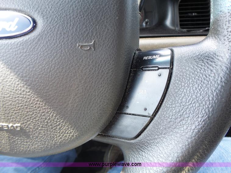 image for item L6163 2011 Ford Crown Victoria Police Interceptor