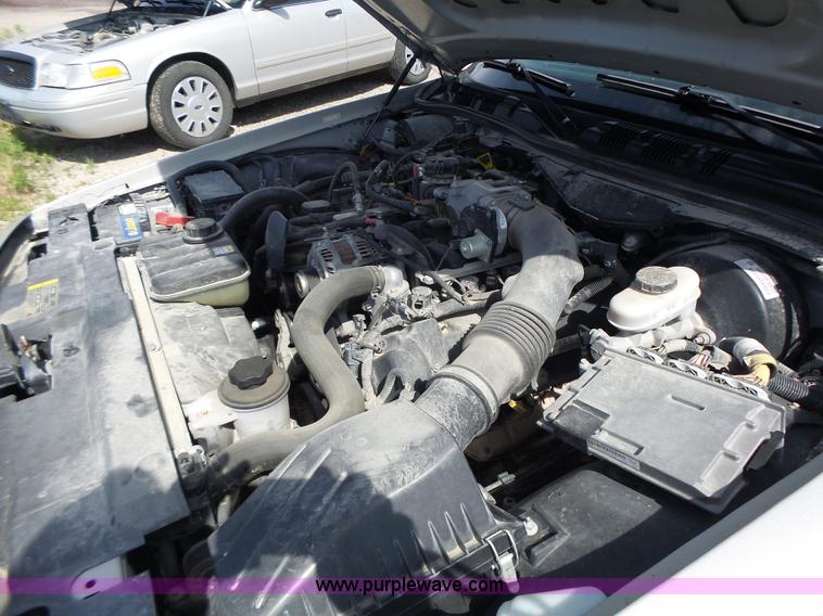 image for item L6163 2011 Ford Crown Victoria Police Interceptor