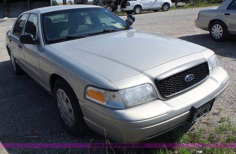 image for item L6164 2011 Ford Crown Victoria Police Interceptor