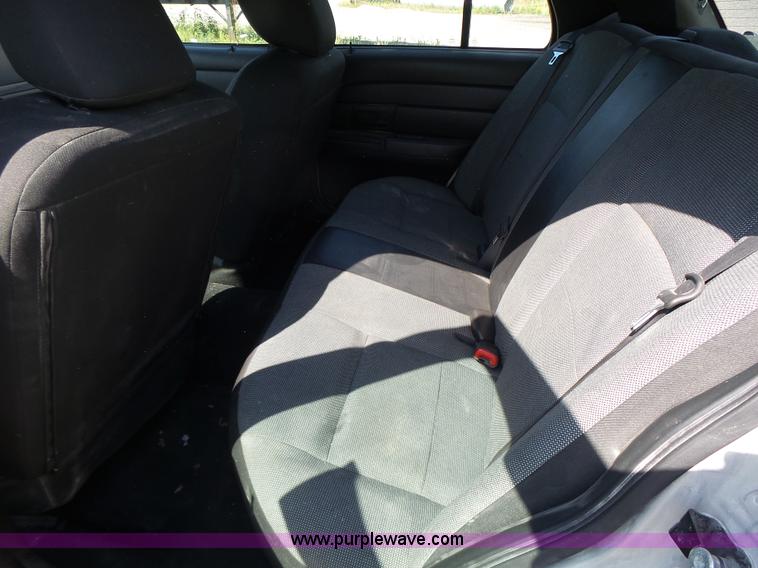 image for item L6164 2011 Ford Crown Victoria Police Interceptor