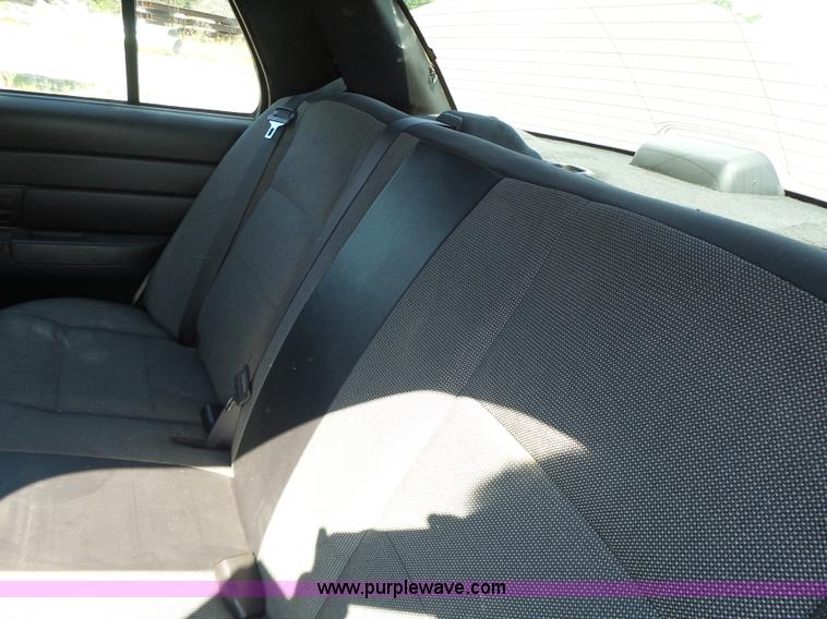 image for item L6164 2011 Ford Crown Victoria Police Interceptor