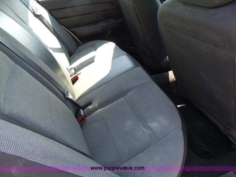 image for item L6164 2011 Ford Crown Victoria Police Interceptor