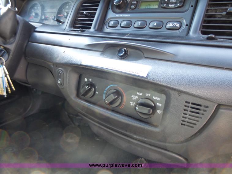 image for item L6164 2011 Ford Crown Victoria Police Interceptor