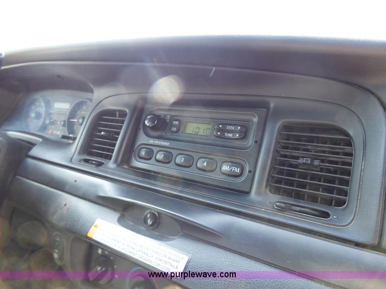 image for item L6164 2011 Ford Crown Victoria Police Interceptor