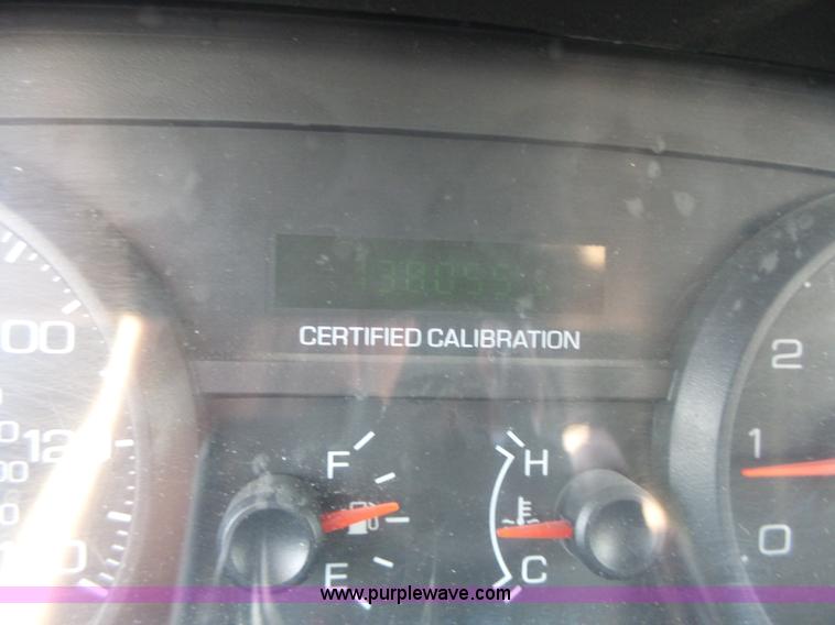 image for item L6164 2011 Ford Crown Victoria Police Interceptor