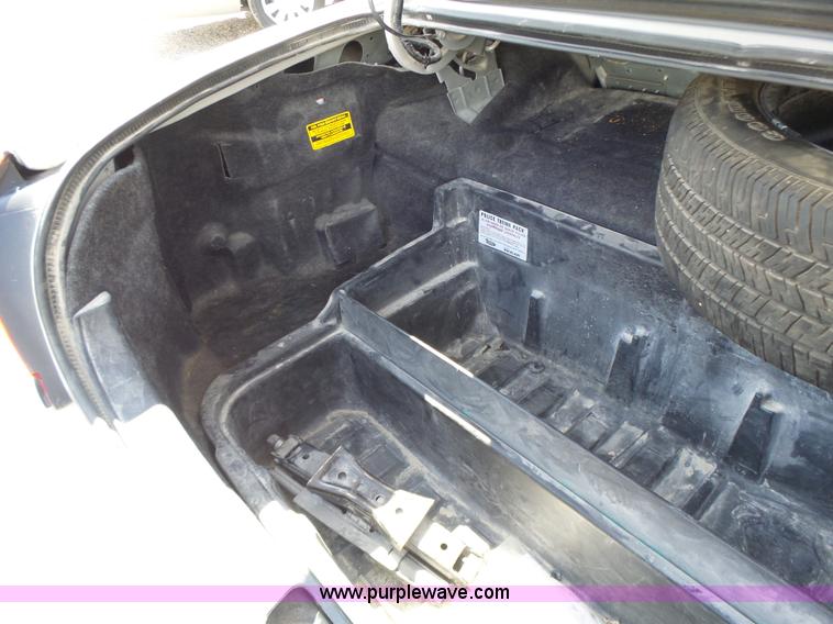 image for item L6164 2011 Ford Crown Victoria Police Interceptor