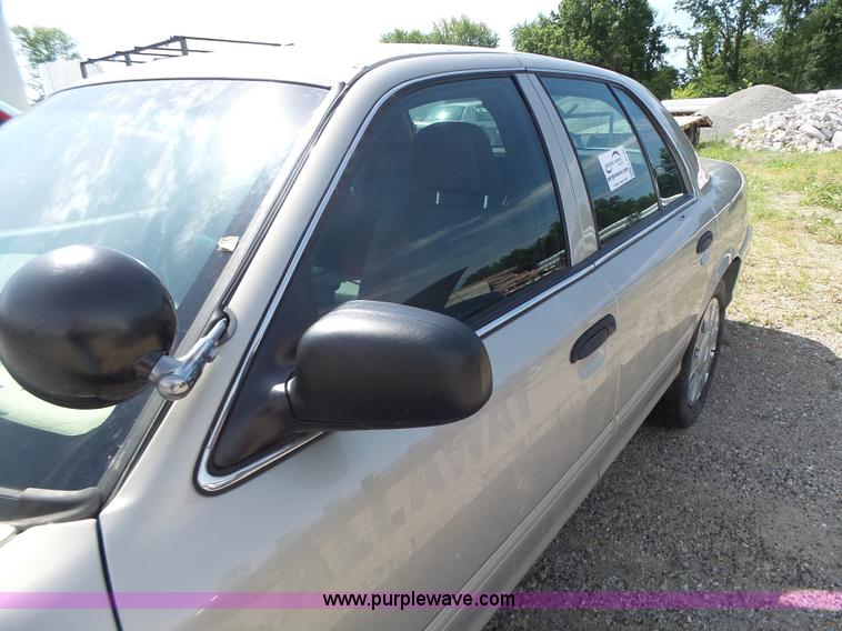 image for item L6165 2010 Ford Crown Victoria Police Interceptor