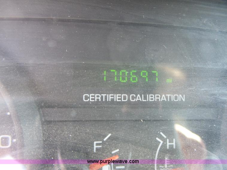 image for item L6165 2010 Ford Crown Victoria Police Interceptor