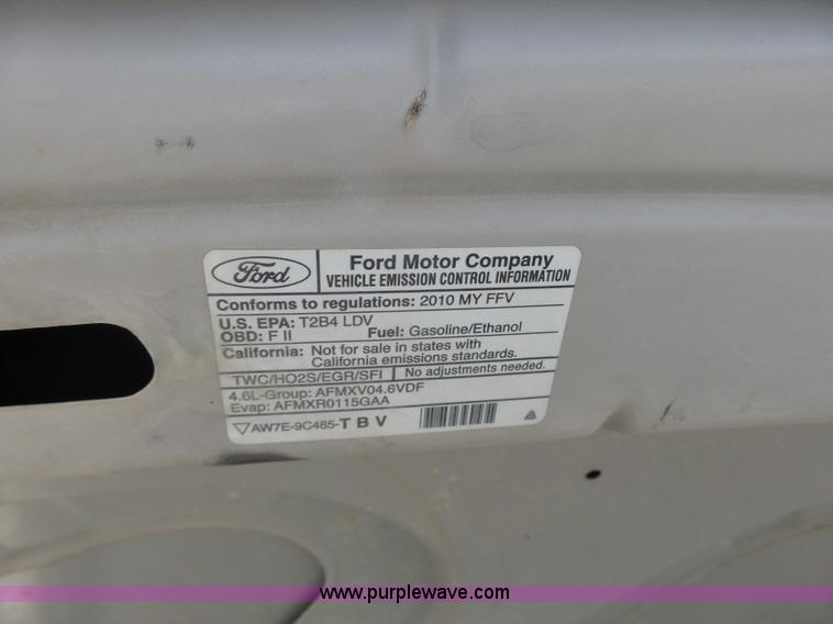 image for item L6165 2010 Ford Crown Victoria Police Interceptor