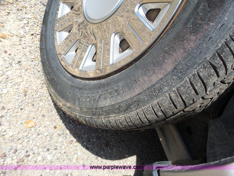 image for item L6166 2005 Ford Crown Victoria Police Interceptor