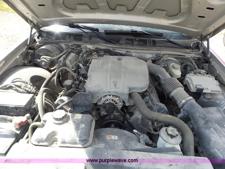 image for item L6166 2005 Ford Crown Victoria Police Interceptor