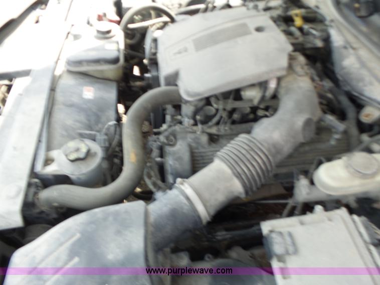 image for item L6166 2005 Ford Crown Victoria Police Interceptor