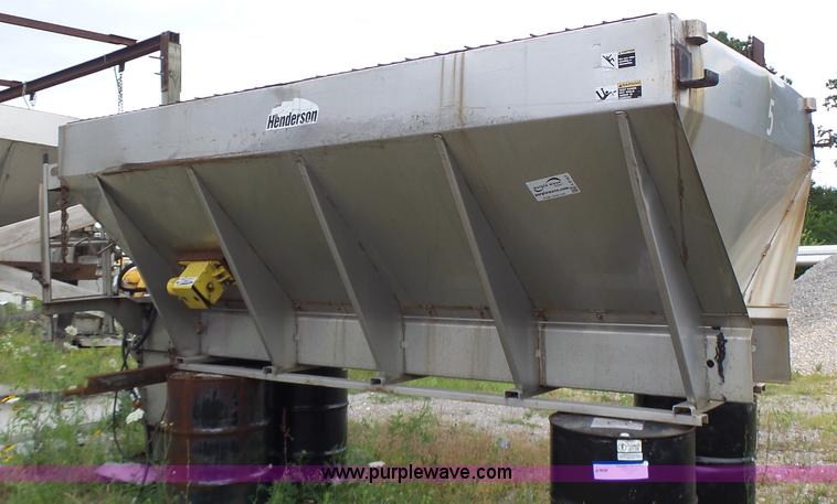 image for item L6167 Henderson stainless steel spreader