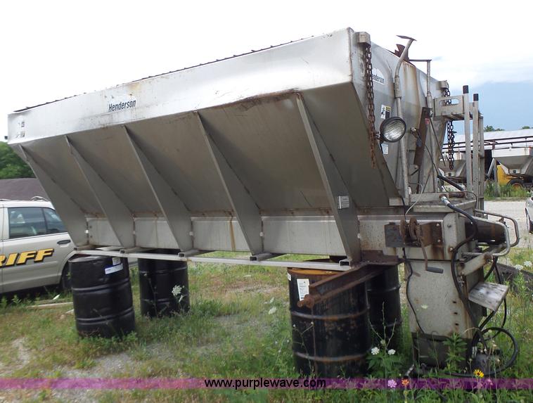 image for item L6167 Henderson stainless steel spreader