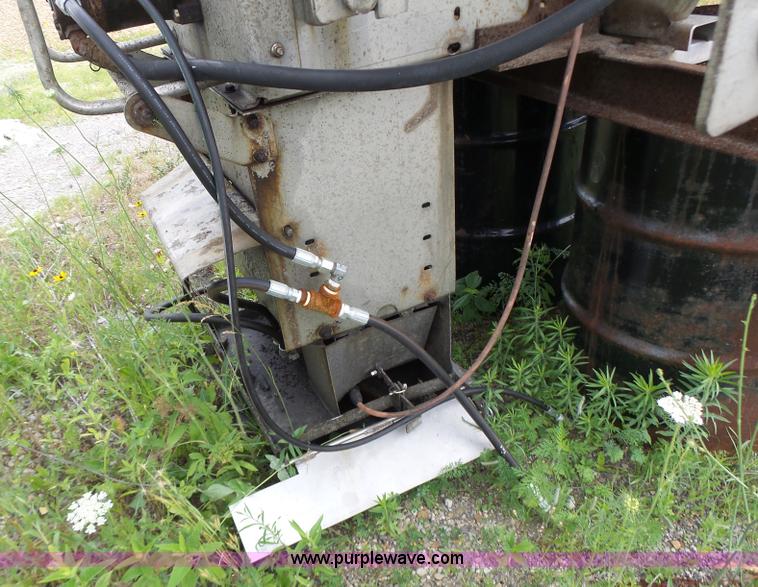 image for item L6167 Henderson stainless steel spreader