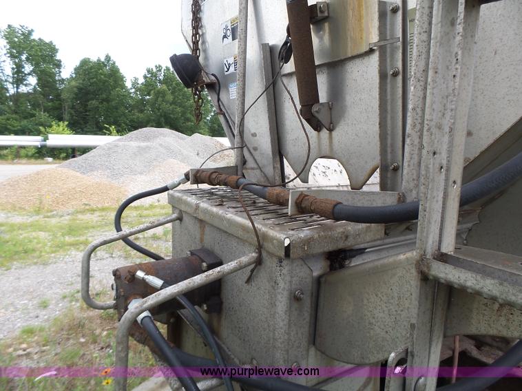 image for item L6167 Henderson stainless steel spreader