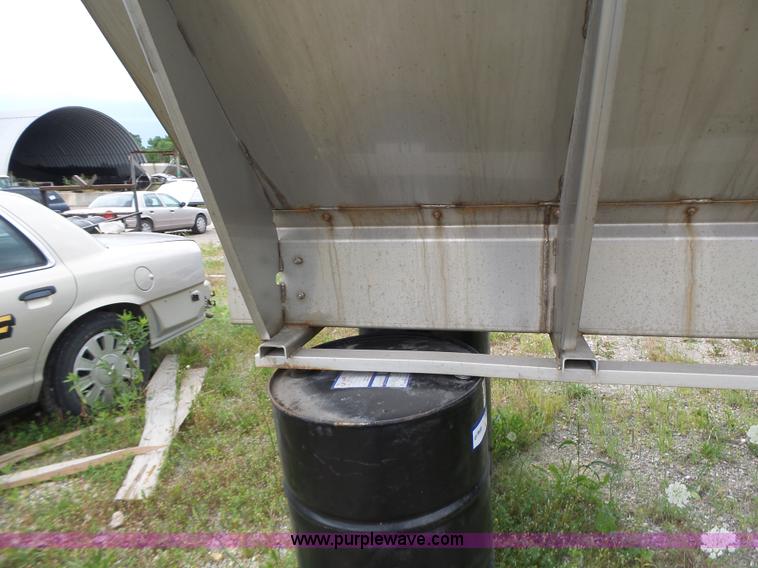 image for item L6167 Henderson stainless steel spreader