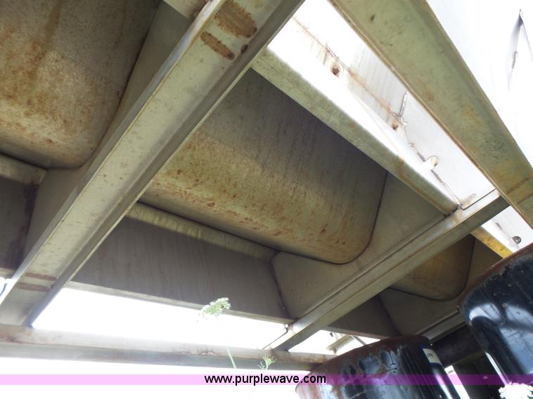 image for item L6167 Henderson stainless steel spreader