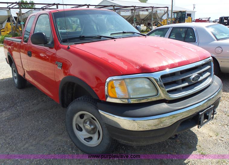 image for item L6169 2003 Ford F150 SuperCab pickup truck