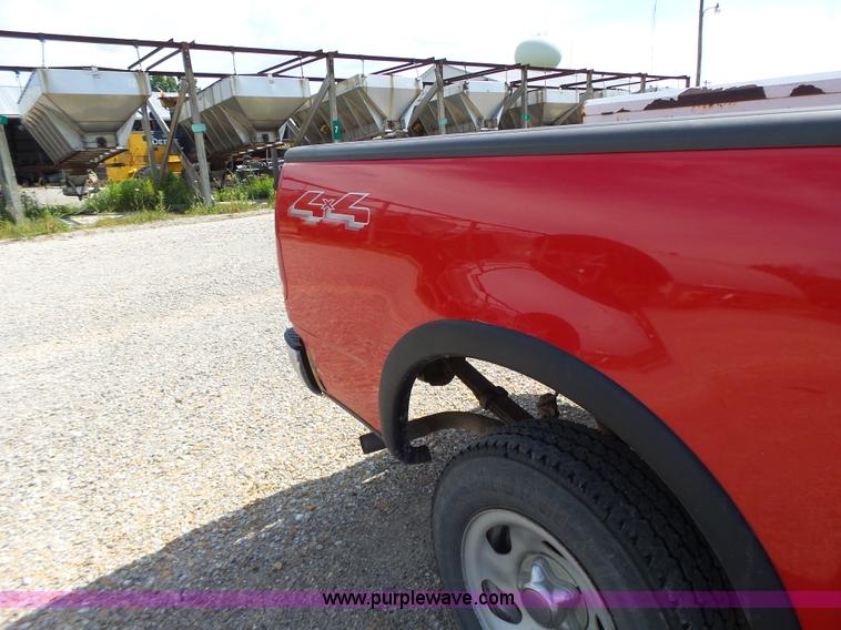 image for item L6169 2003 Ford F150 SuperCab pickup truck