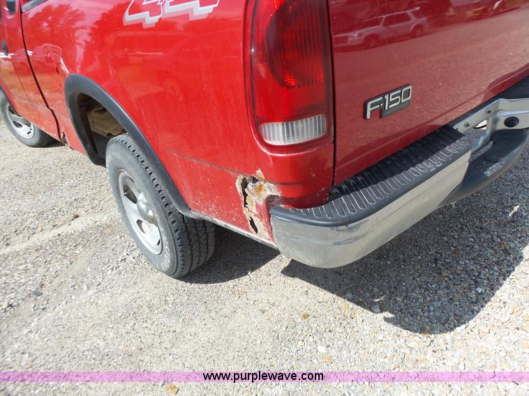 image for item L6169 2003 Ford F150 SuperCab pickup truck