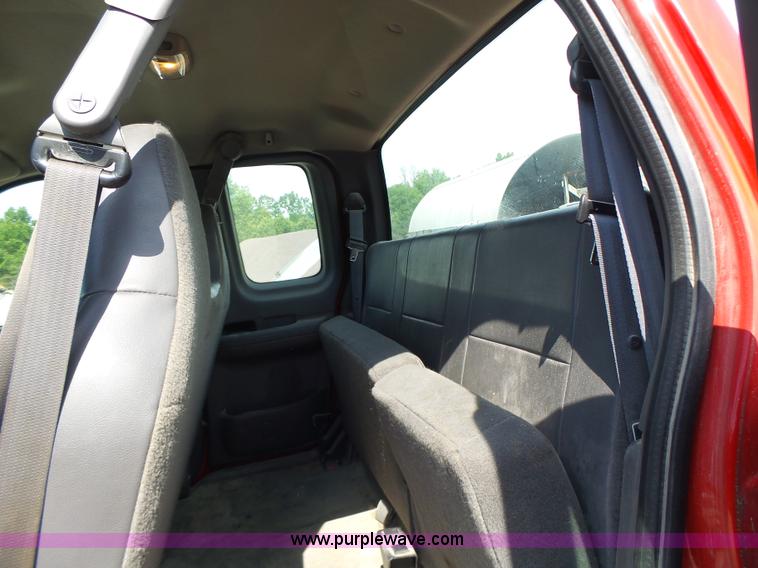 image for item L6169 2003 Ford F150 SuperCab pickup truck