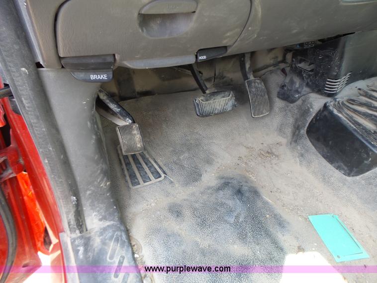 image for item L6169 2003 Ford F150 SuperCab pickup truck