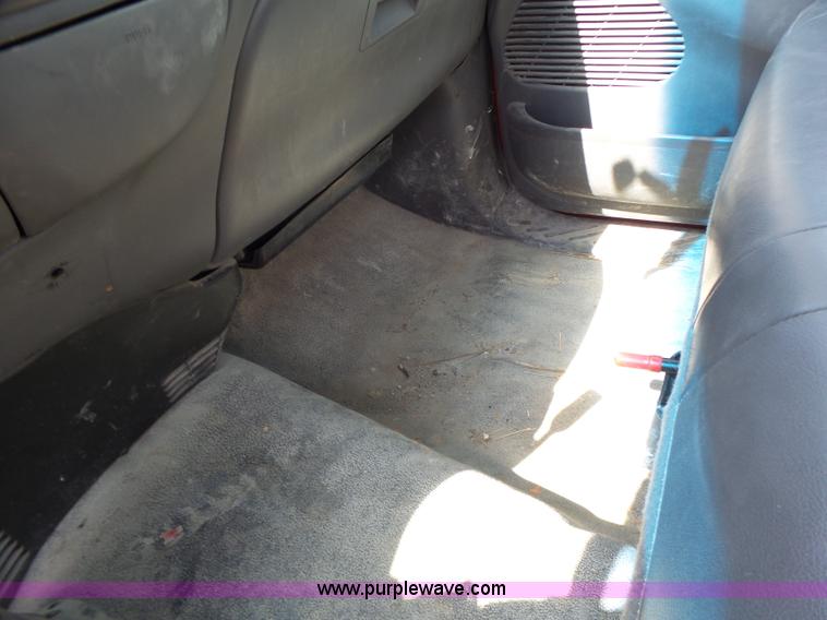 image for item L6169 2003 Ford F150 SuperCab pickup truck