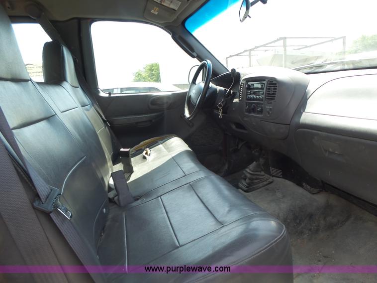 image for item L6169 2003 Ford F150 SuperCab pickup truck