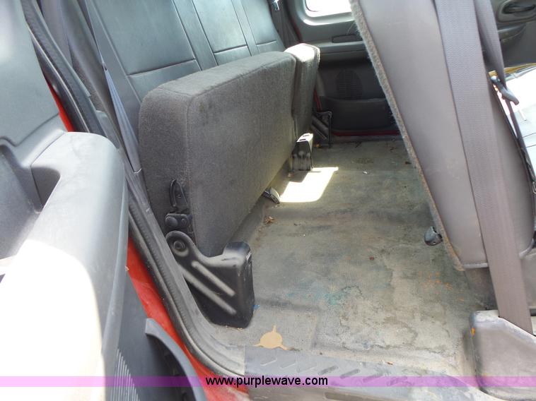 image for item L6169 2003 Ford F150 SuperCab pickup truck