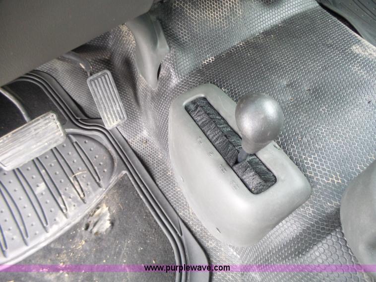 image for item L6174 2005 Chevrolet Silverado 1500 Ext. Cab pickup truck