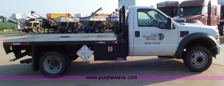 image for item L6749 2010 Ford 450 Super Duty flatbed truck