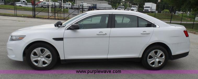 image for item L7040 2013 Ford Taurus Police
