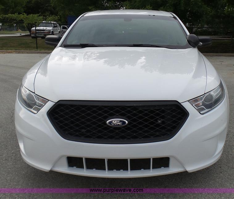image for item L7040 2013 Ford Taurus Police