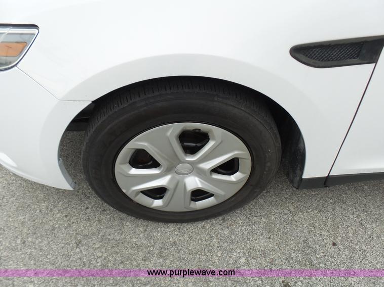 image for item L7040 2013 Ford Taurus Police