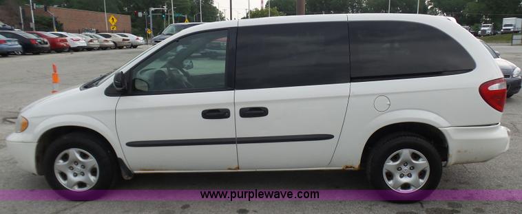 image for item L7041 2003 Dodge Grand Caravan SE