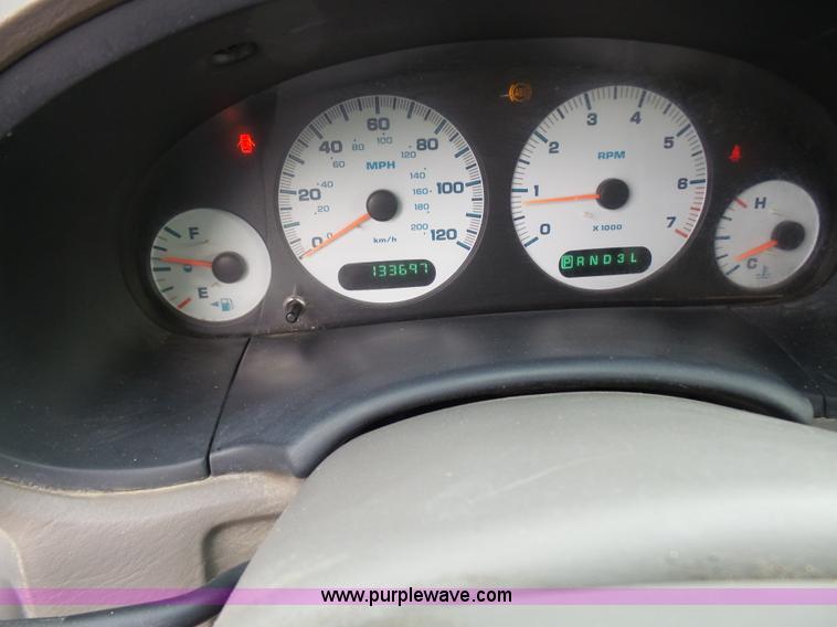 image for item L7041 2003 Dodge Grand Caravan SE