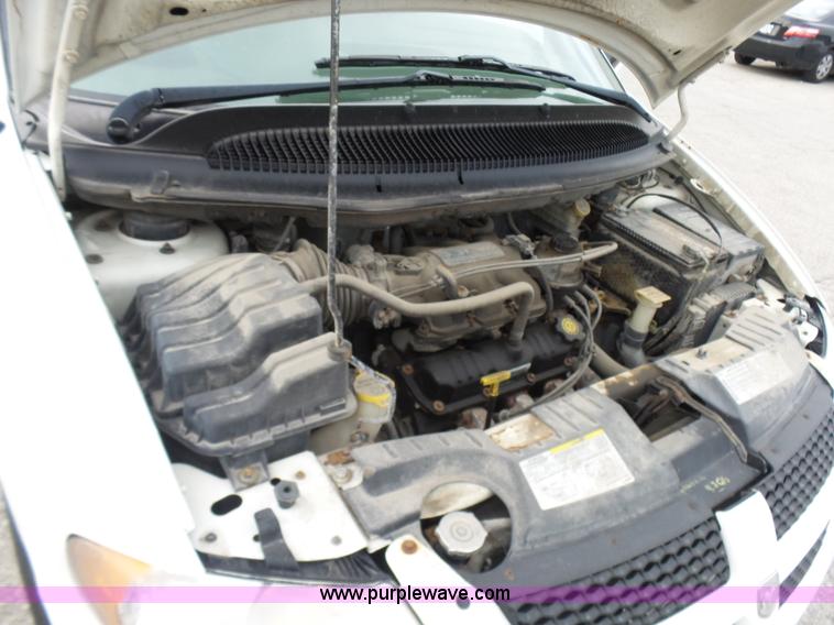 image for item L7041 2003 Dodge Grand Caravan SE