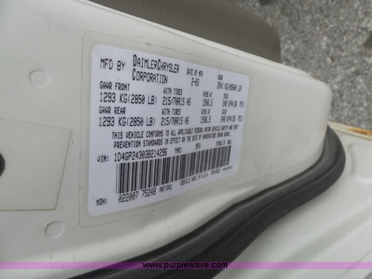 image for item L7041 2003 Dodge Grand Caravan SE