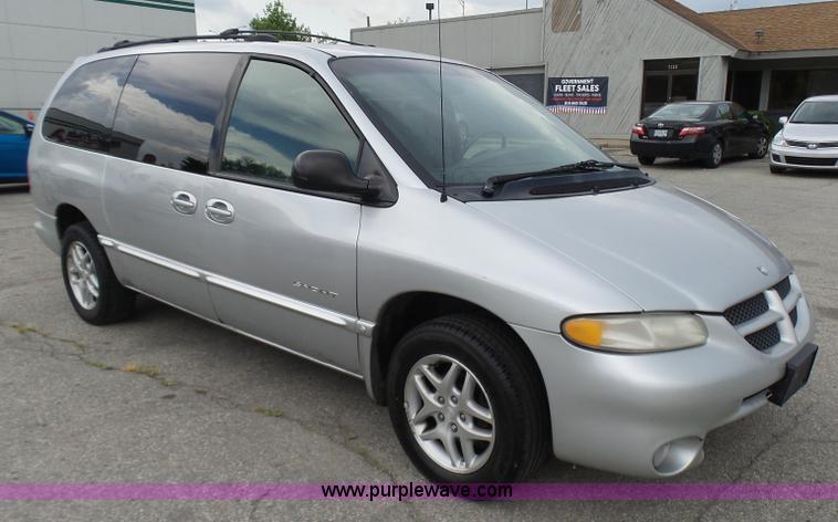 image for item L7042 2000 Dodge Grand Caravan