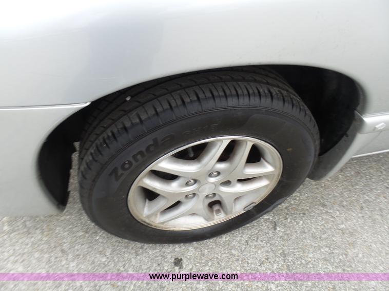 image for item L7042 2000 Dodge Grand Caravan