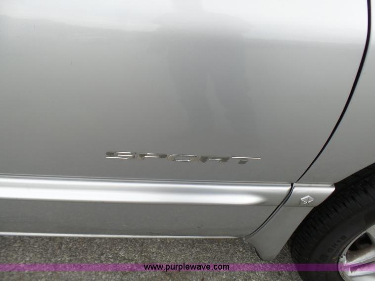 image for item L7042 2000 Dodge Grand Caravan