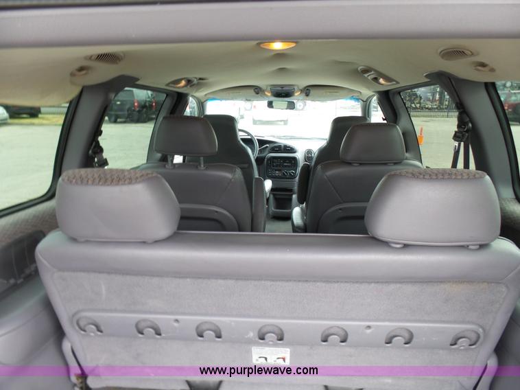 image for item L7042 2000 Dodge Grand Caravan