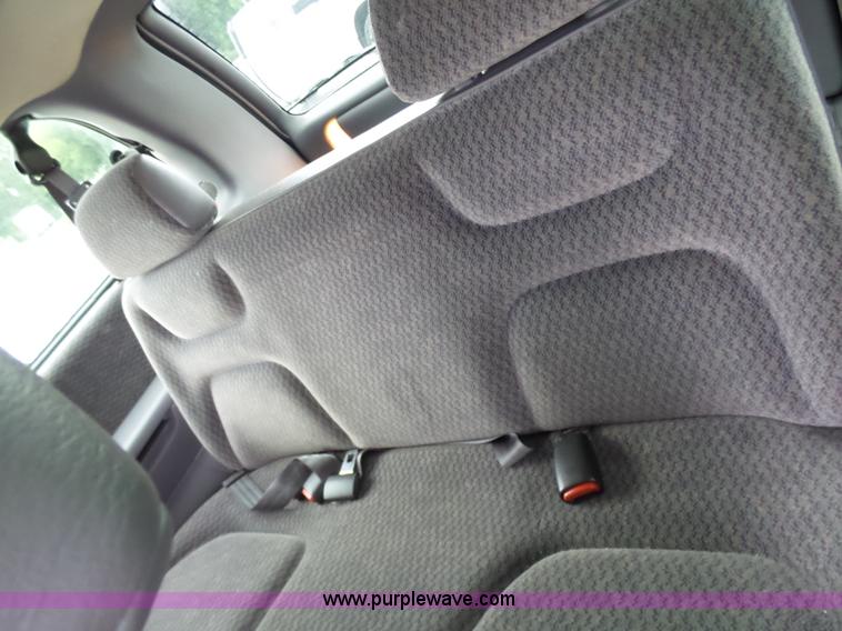 image for item L7042 2000 Dodge Grand Caravan