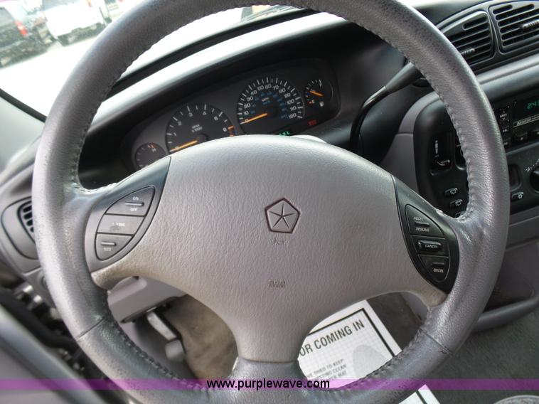image for item L7042 2000 Dodge Grand Caravan