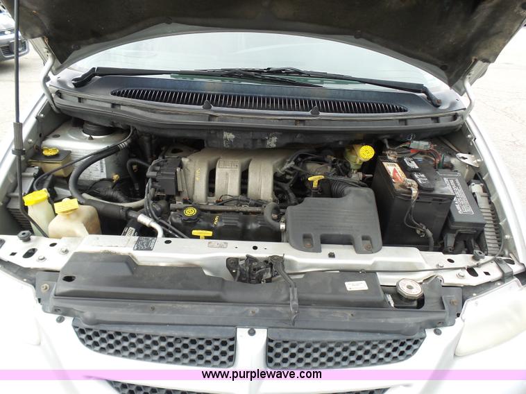 image for item L7042 2000 Dodge Grand Caravan