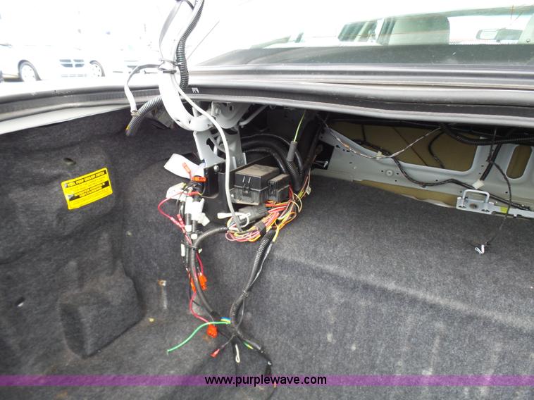 image for item L7049 2007 Ford Crown Victoria Police Interceptor