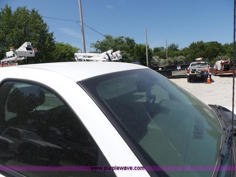 image for item L7059 2008 GMC Sierra 1500 pickup truck